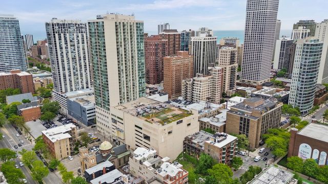 111 W MAPLE Street 1807, Chicago, IL 60610