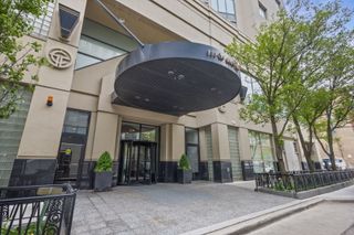 111 W MAPLE Street 1807, Chicago, IL 60610