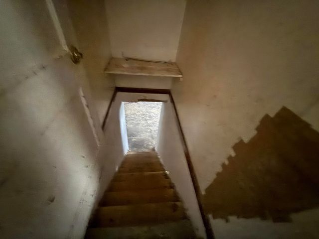 625 Montrose St, Salina, KS 67401