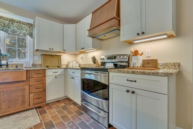 10 Partridge Drive, Middleton, NH 03887