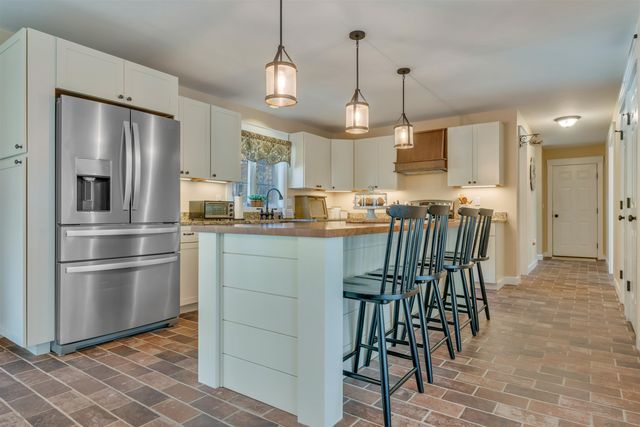 10 Partridge Drive, Middleton, NH 03887