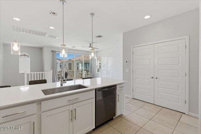4048 E TOLEDO Street 101, Gilbert, AZ 85295
