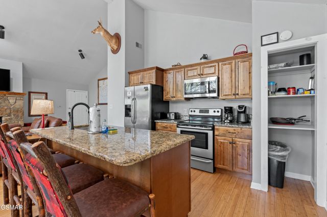 913 Echo Place, Gatlinburg, TN 37738
