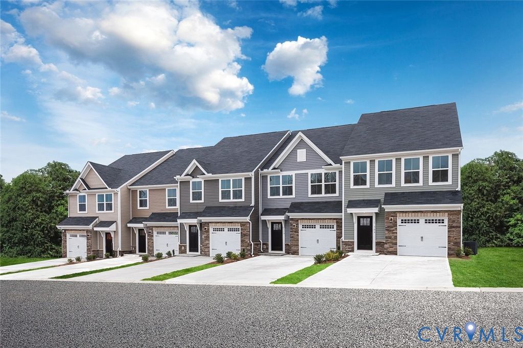 10661 Rosies Run, Chester, VA 23831