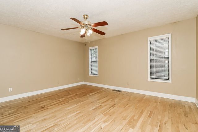 1204 Trout Drive, Woodstock, GA 30189