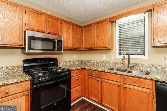 1204 Trout Drive, Woodstock, GA 30189