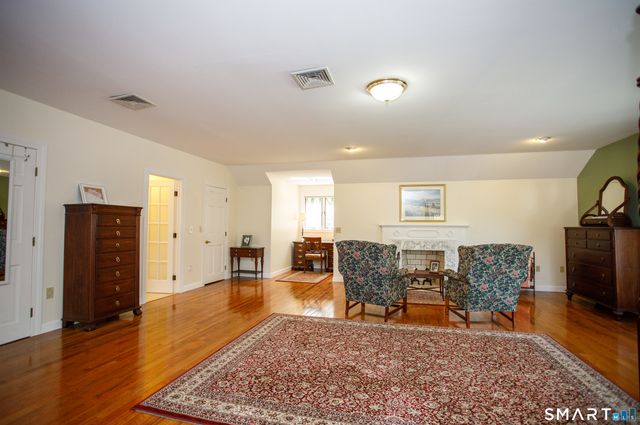 25 Stony Ridge Road, Norwich, CT 06360