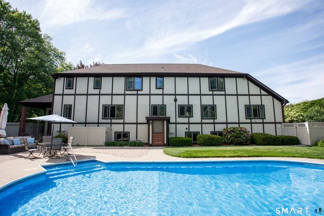 25 Stony Ridge Road, Norwich, CT 06360