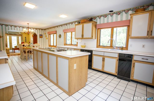 25 Stony Ridge Road, Norwich, CT 06360