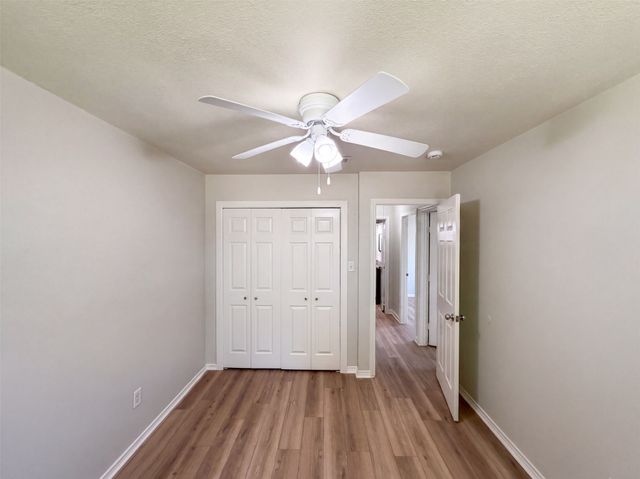 220 Grand Meadow Drive, Fort Worth, TX 76108