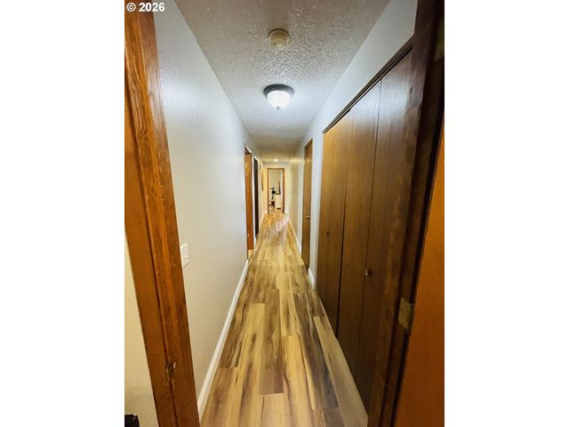 922 FERN Pl, Reedsport, OR 97467