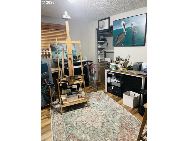 922 FERN Pl, Reedsport, OR 97467