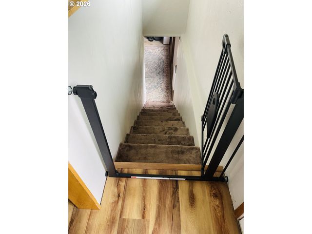 922 FERN Pl, Reedsport, OR 97467