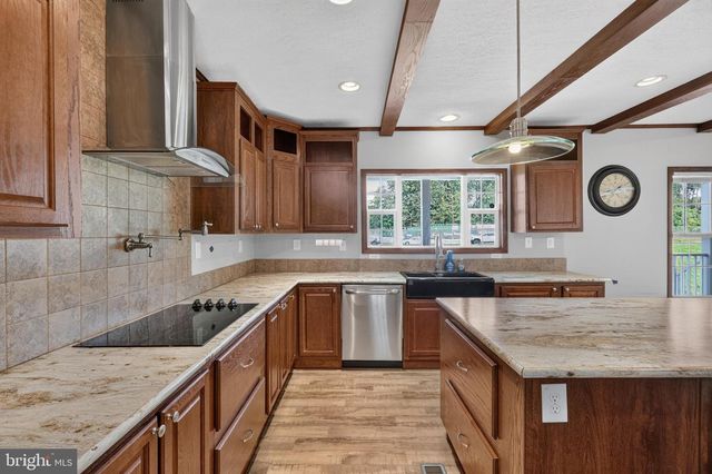 3916 MASSAPONAX CHURCH RD, Fredericksburg, VA 22408