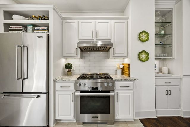 4318 Vandelia Street, Dallas, TX 75219