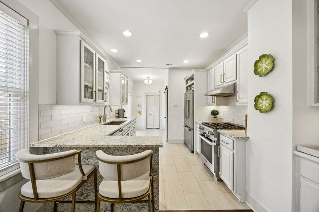 4318 Vandelia Street, Dallas, TX 75219