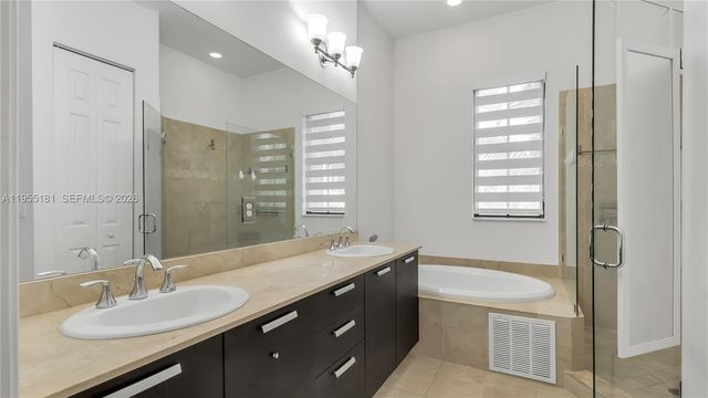 17080 NW 10th St, Pembroke Pines, FL 33028