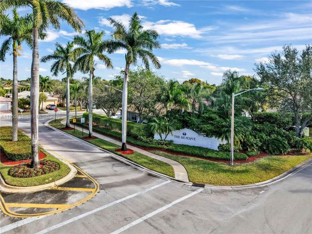 17080 NW 10th St, Pembroke Pines, FL 33028