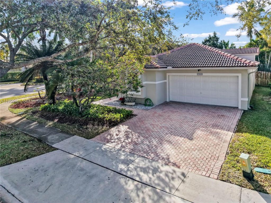 17080 NW 10th St, Pembroke Pines, FL 33028