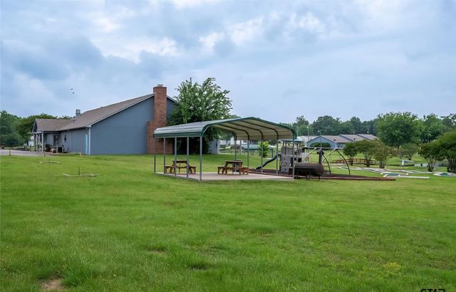 405 Broken Bow, Quitman, TX 75783