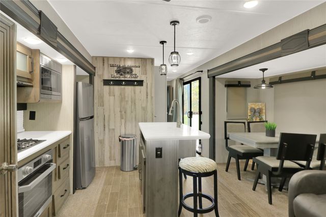 405 Broken Bow, Quitman, TX 75783