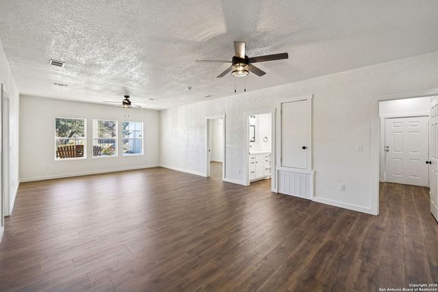 11890 Ranch Road 965, Fredericksburg, TX 78624