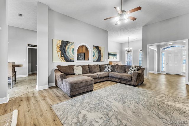 97 BRECKENRIDGE Court, Deatsville, AL 36022