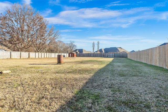 97 BRECKENRIDGE Court, Deatsville, AL 36022