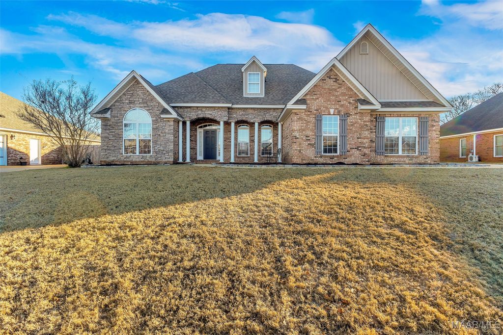 97 BRECKENRIDGE Court, Deatsville, AL 36022