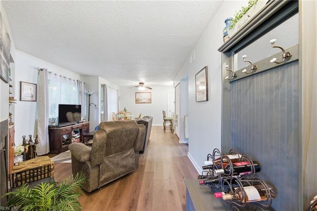 504 Pheasant RN, Virginia Beach, VA 23452