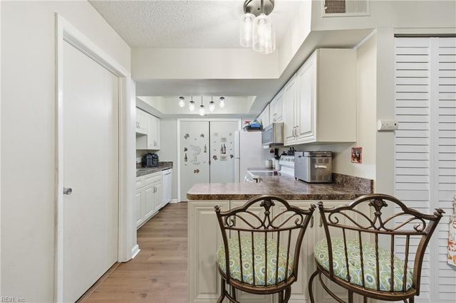 504 Pheasant RN, Virginia Beach, VA 23452