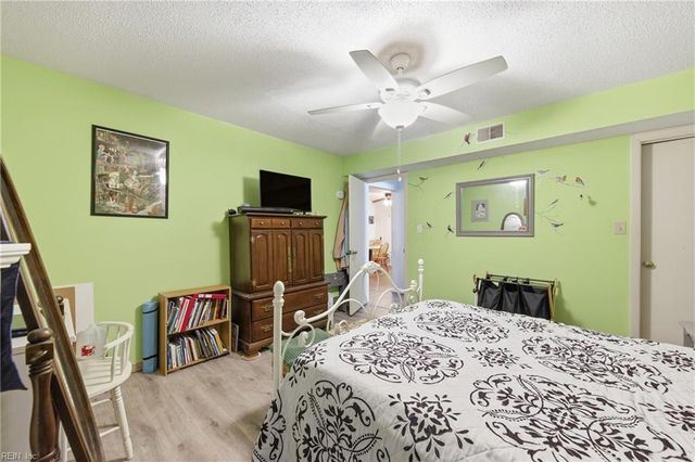 504 Pheasant RN, Virginia Beach, VA 23452