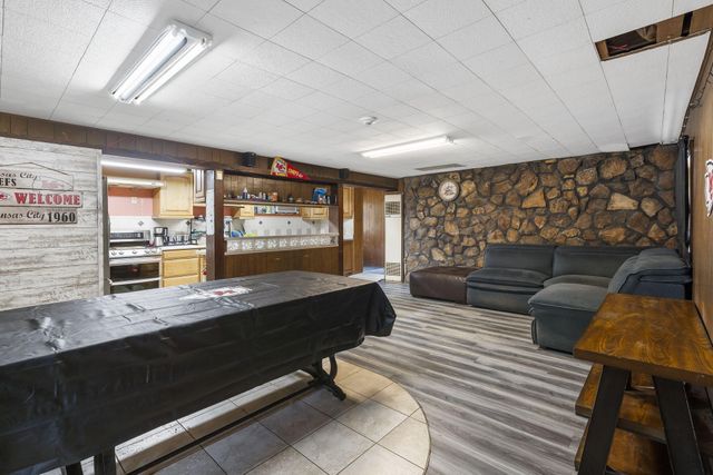 2163 Round Mountain Road, Walnut Shade, MO 65771