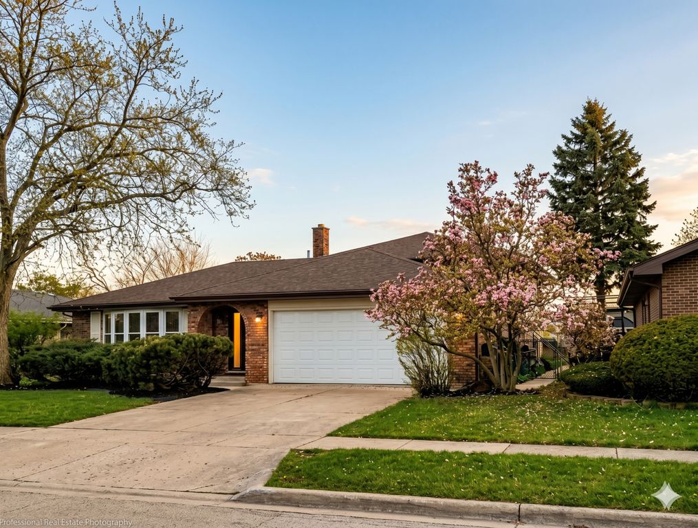 15606 Hollyhock Court, Orland Park, IL 60462