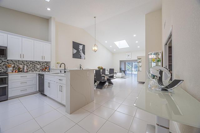 7594 Seafoam Court, Boynton Beach, FL 33437