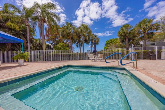 7594 Seafoam Court, Boynton Beach, FL 33437