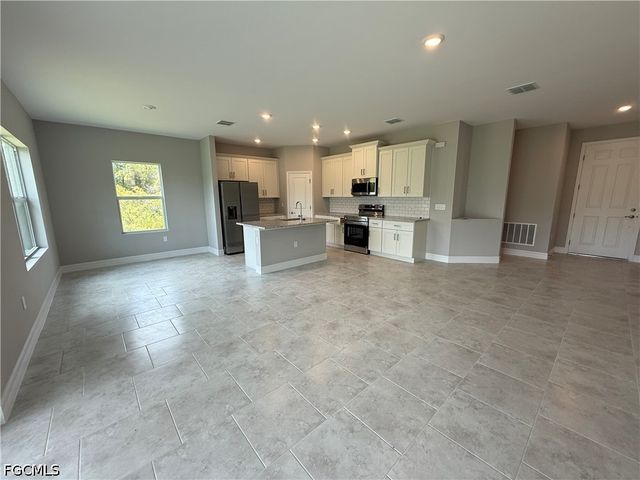 3607 62nd ST W, Lehigh Acres, FL 33971