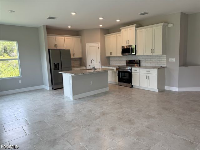 3607 62nd ST W, Lehigh Acres, FL 33971