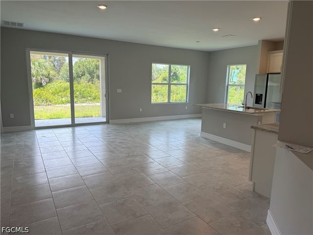 3607 62nd ST W, Lehigh Acres, FL 33971