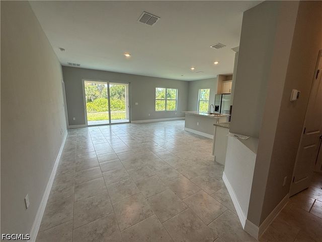 3607 62nd ST W, Lehigh Acres, FL 33971