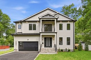 20 Hampton Ter, Livingston Twp., NJ 07039