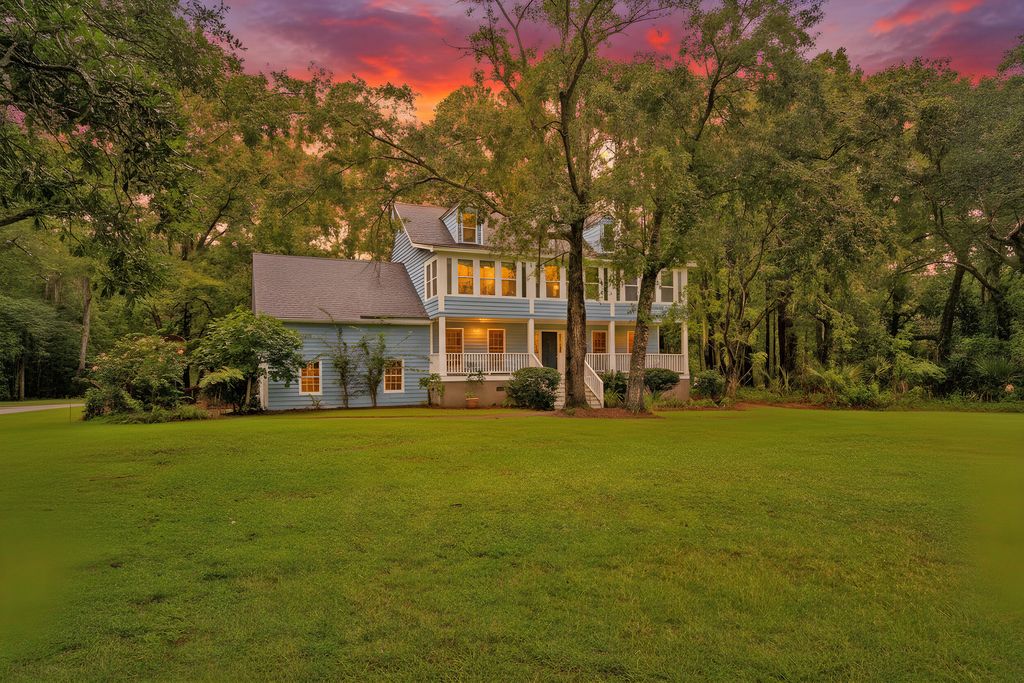 820 Pineneedle Way, Charleston, SC 29492