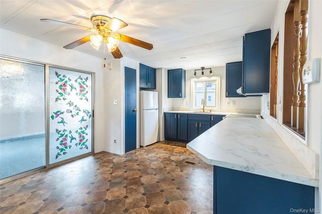 525 Riverleigh Avenue P3, Riverhead, NY 11901