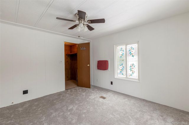 525 Riverleigh Avenue P3, Riverhead, NY 11901