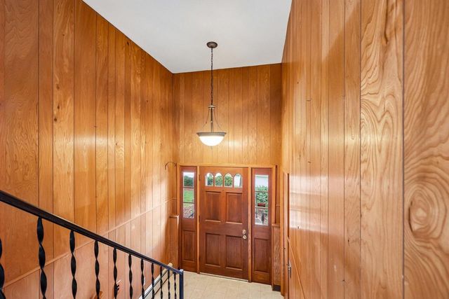 1415 Garfield AVENUE, Waukesha, WI 53189
