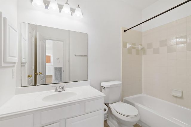 3326 Lakeway Lane, Pearland, TX 77584