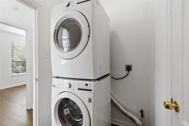 3326 Lakeway Lane, Pearland, TX 77584