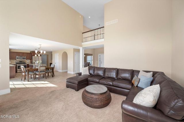 7836 N Woodbridge Road, Monclova, OH 43542