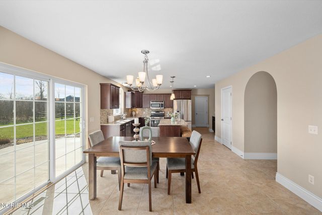 7836 N Woodbridge Road, Monclova, OH 43542