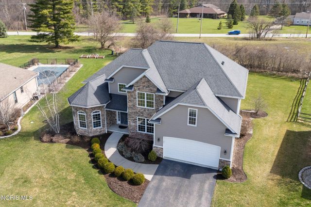 7836 N Woodbridge Road, Monclova, OH 43542